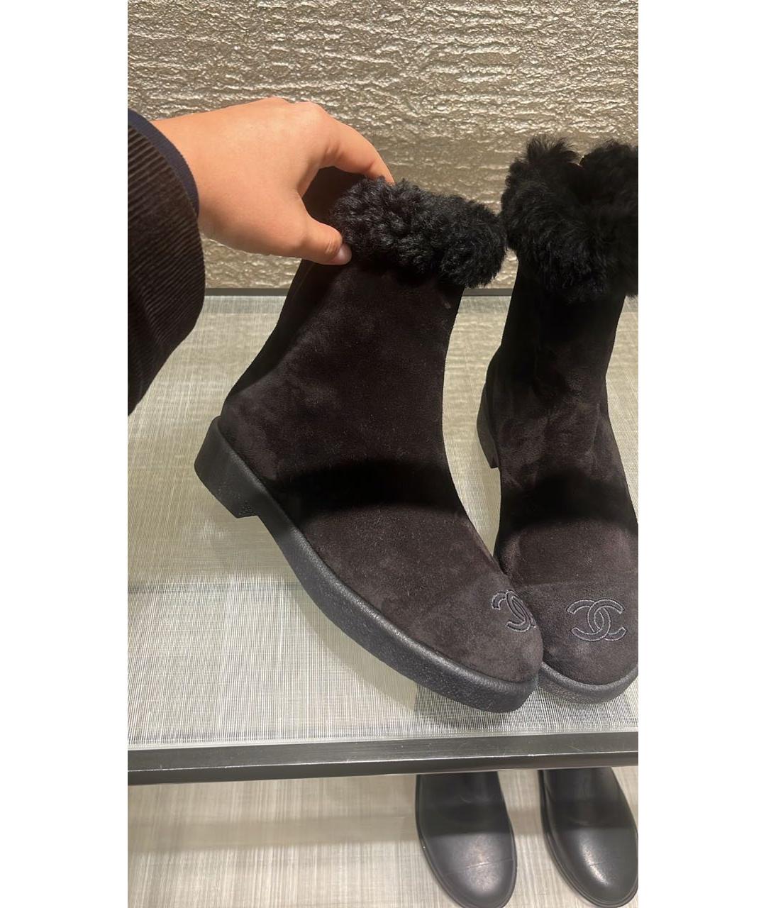 CHANEL Черные замшевые полусапоги, фото 3