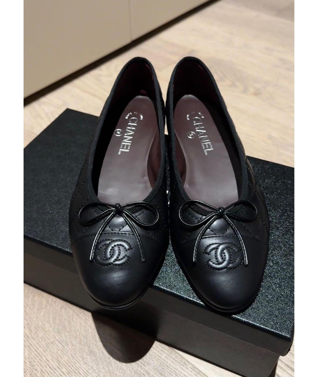 CHANEL Черные кожаные балетки, фото 2