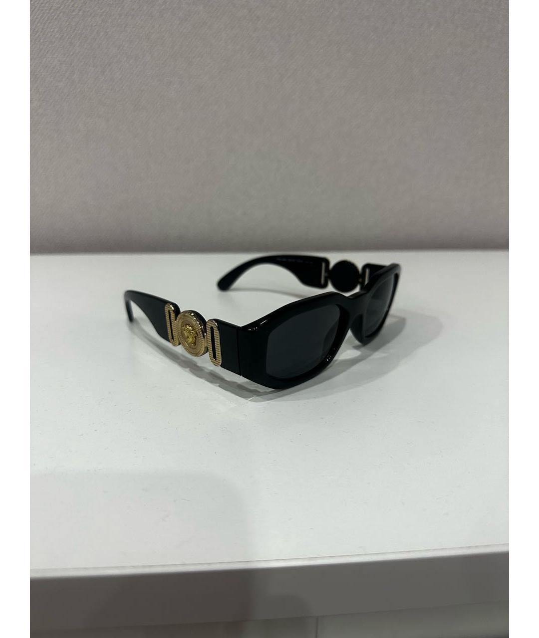 VERSACE Черные пластиковые солнцезащитные очки, фото 2