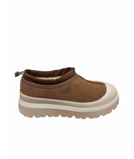 UGG AUSTRALIA Низкие ботинки