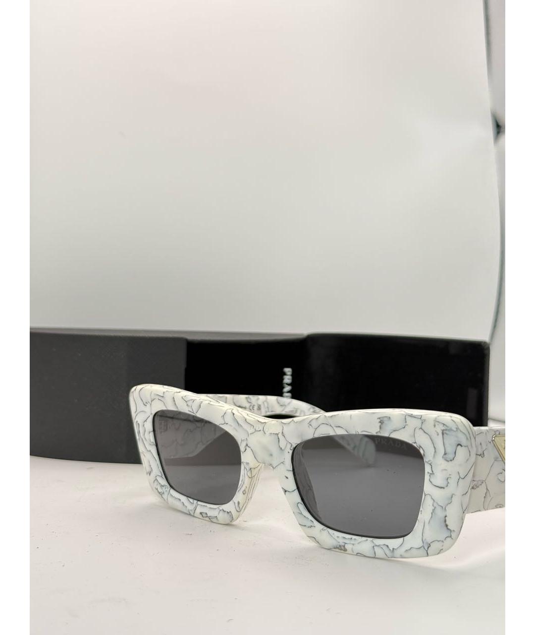 PRADA Белые пластиковые солнцезащитные очки, фото 5