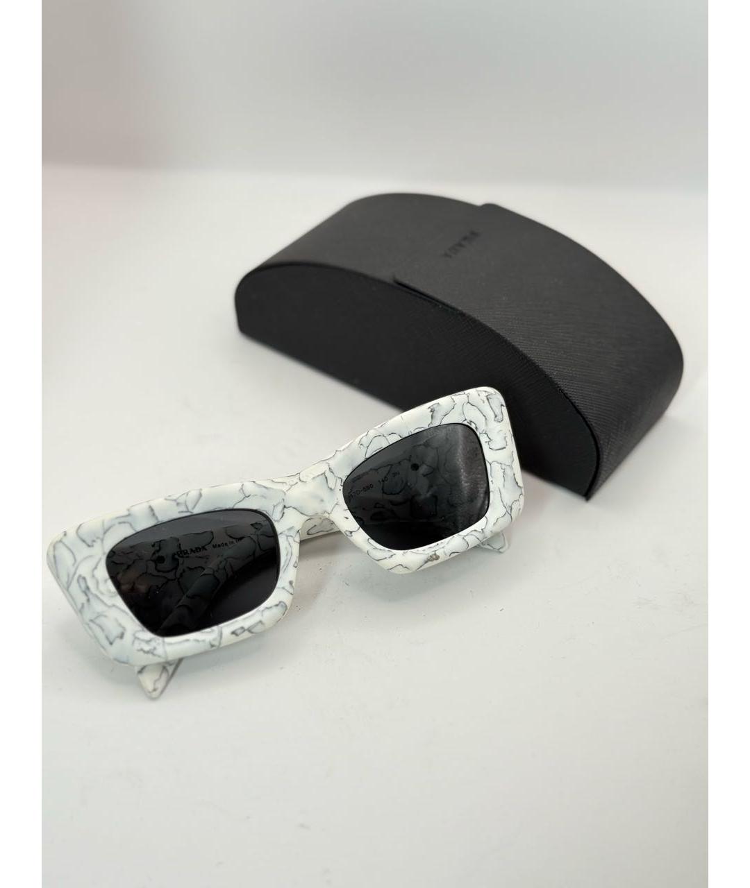 PRADA Белые пластиковые солнцезащитные очки, фото 3