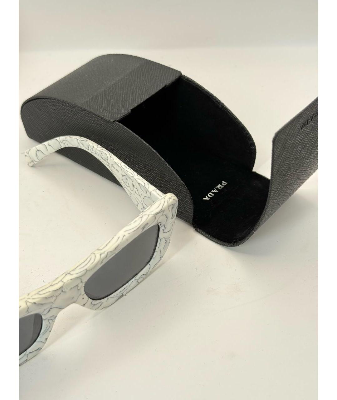 PRADA Белые пластиковые солнцезащитные очки, фото 4