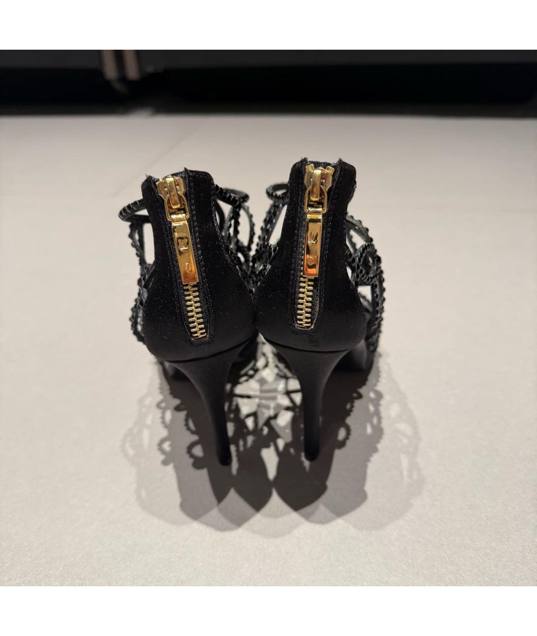 LOUIS VUITTON Черные кожаные босоножки, фото 4