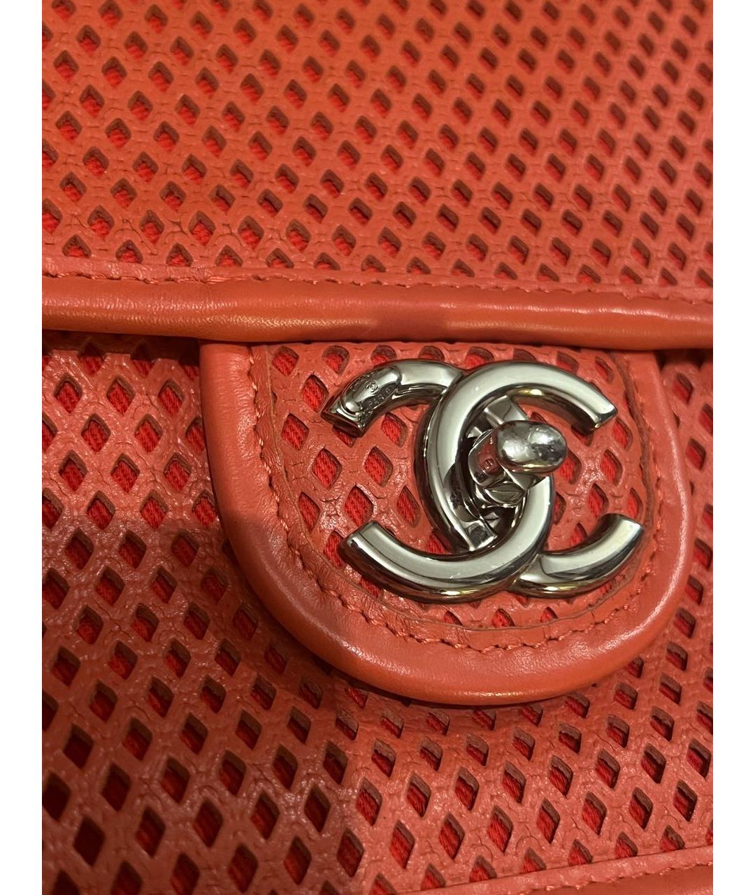 CHANEL Коралловая кожаная сумка через плечо, фото 5