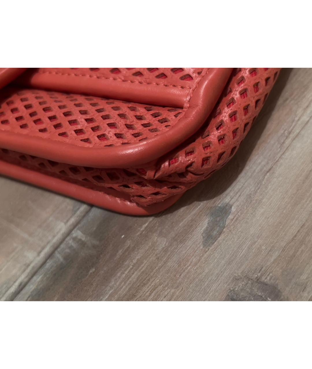 CHANEL Коралловая кожаная сумка через плечо, фото 2