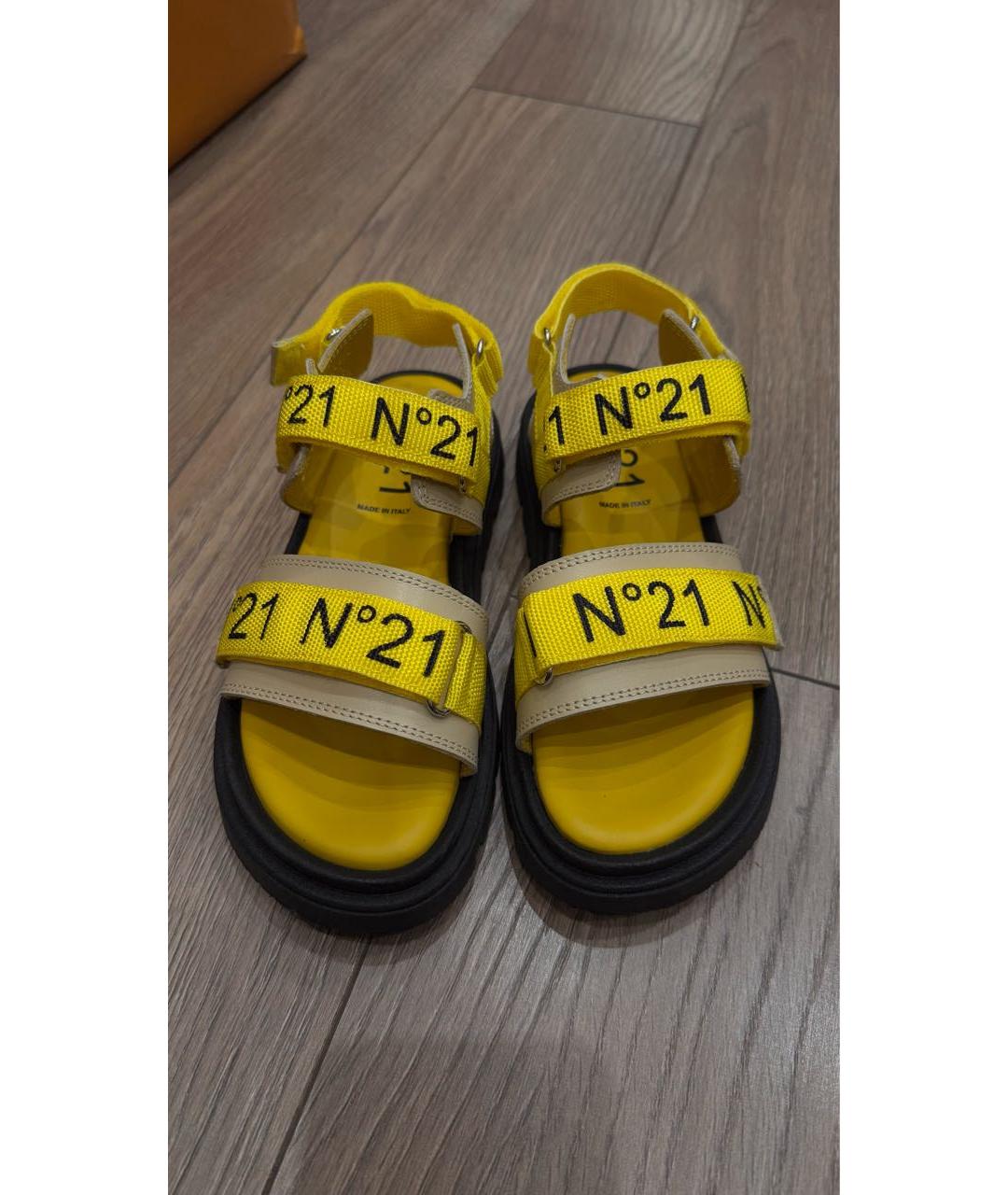 NO. 21 Желтые кожаные сандалии и шлепанцы, фото 2