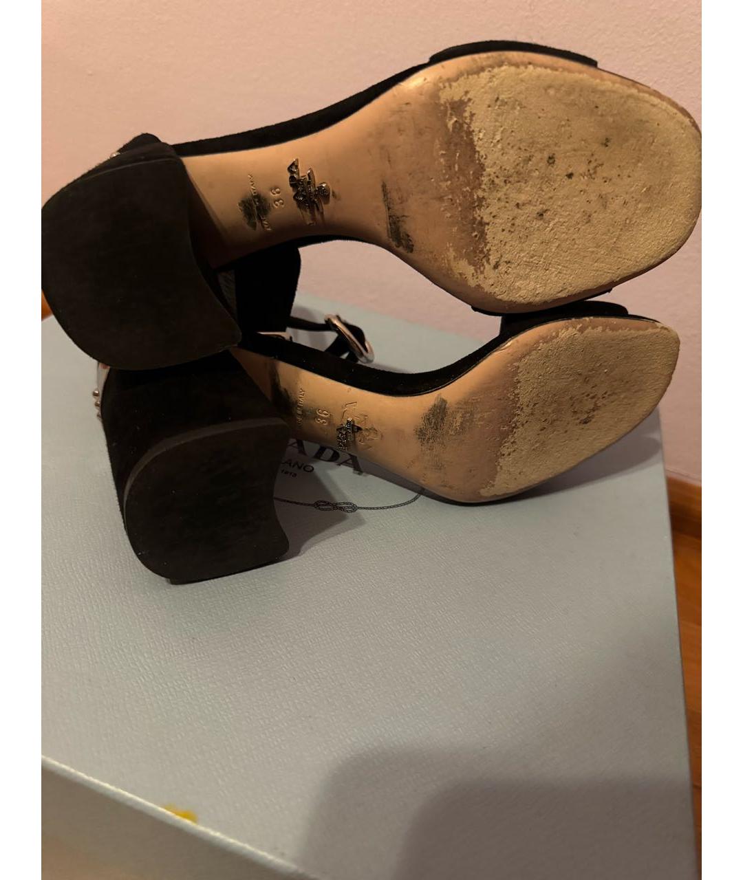 PRADA Черные замшевые босоножки, фото 4