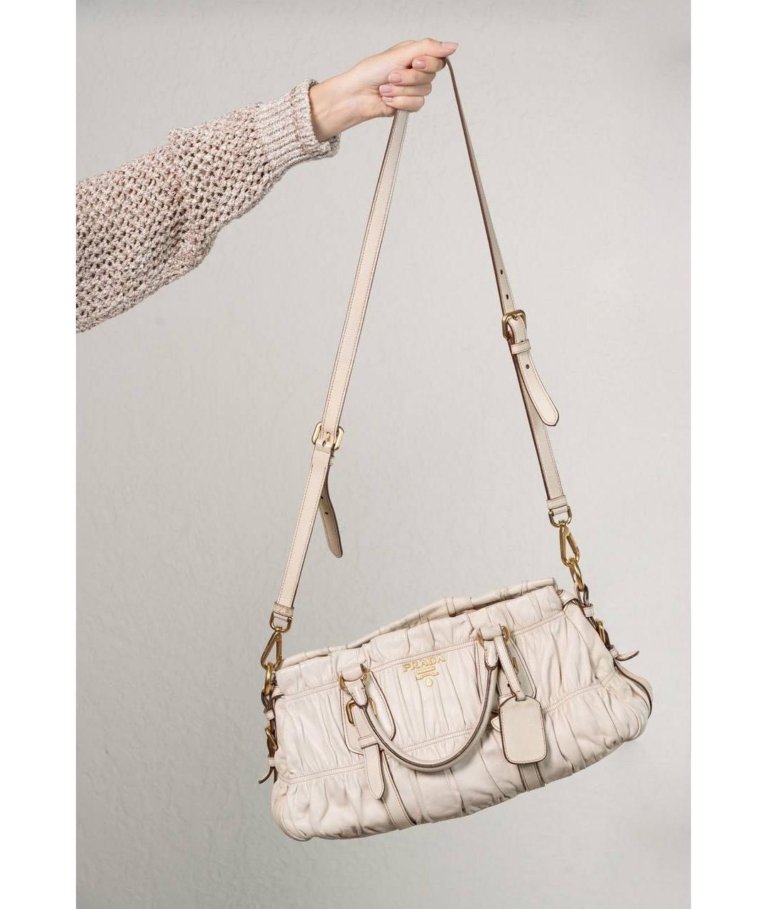 PRADA Бежевая кожаная сумка через плечо, фото 2