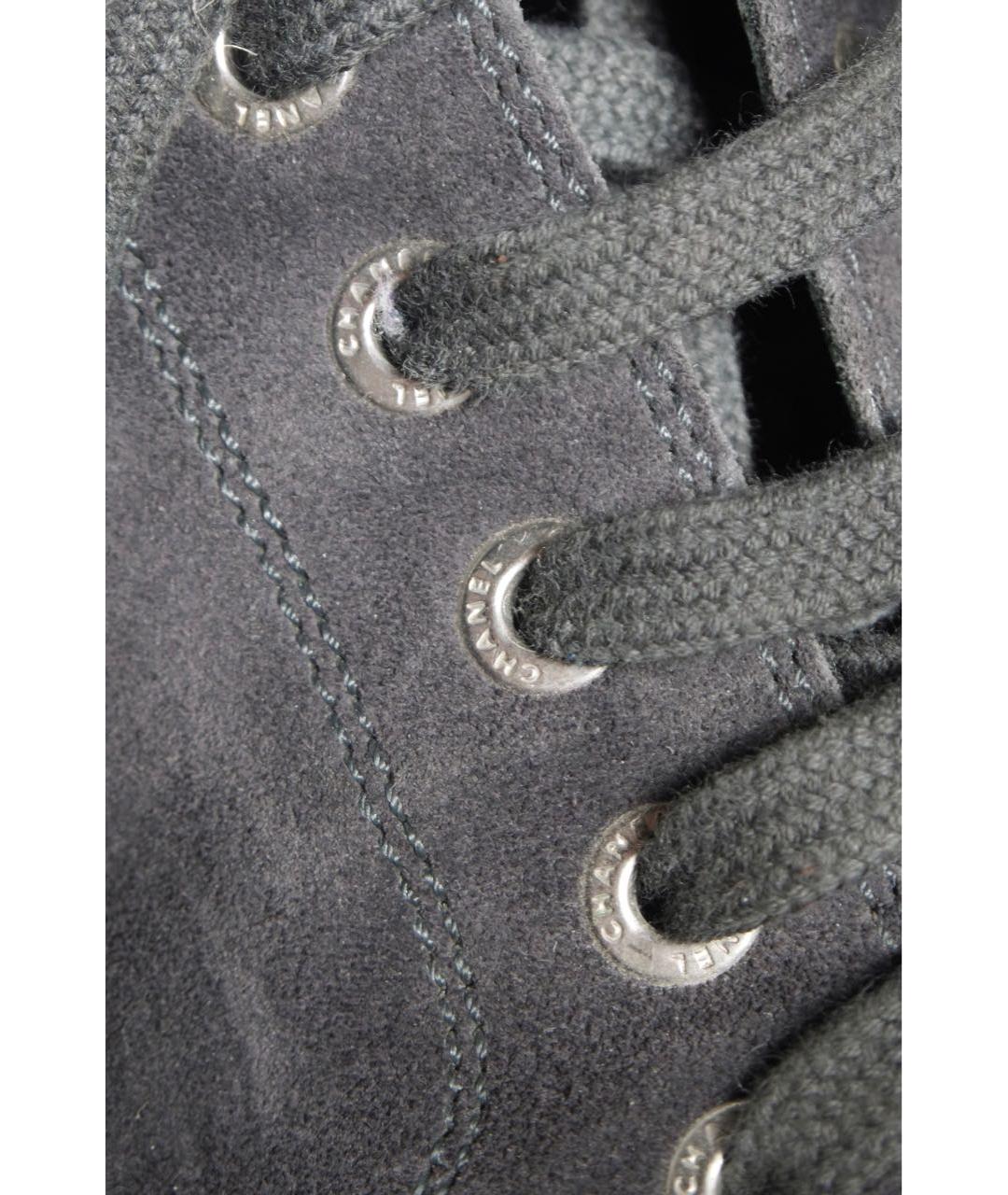 CHANEL Антрацитовые замшевые кеды, фото 5
