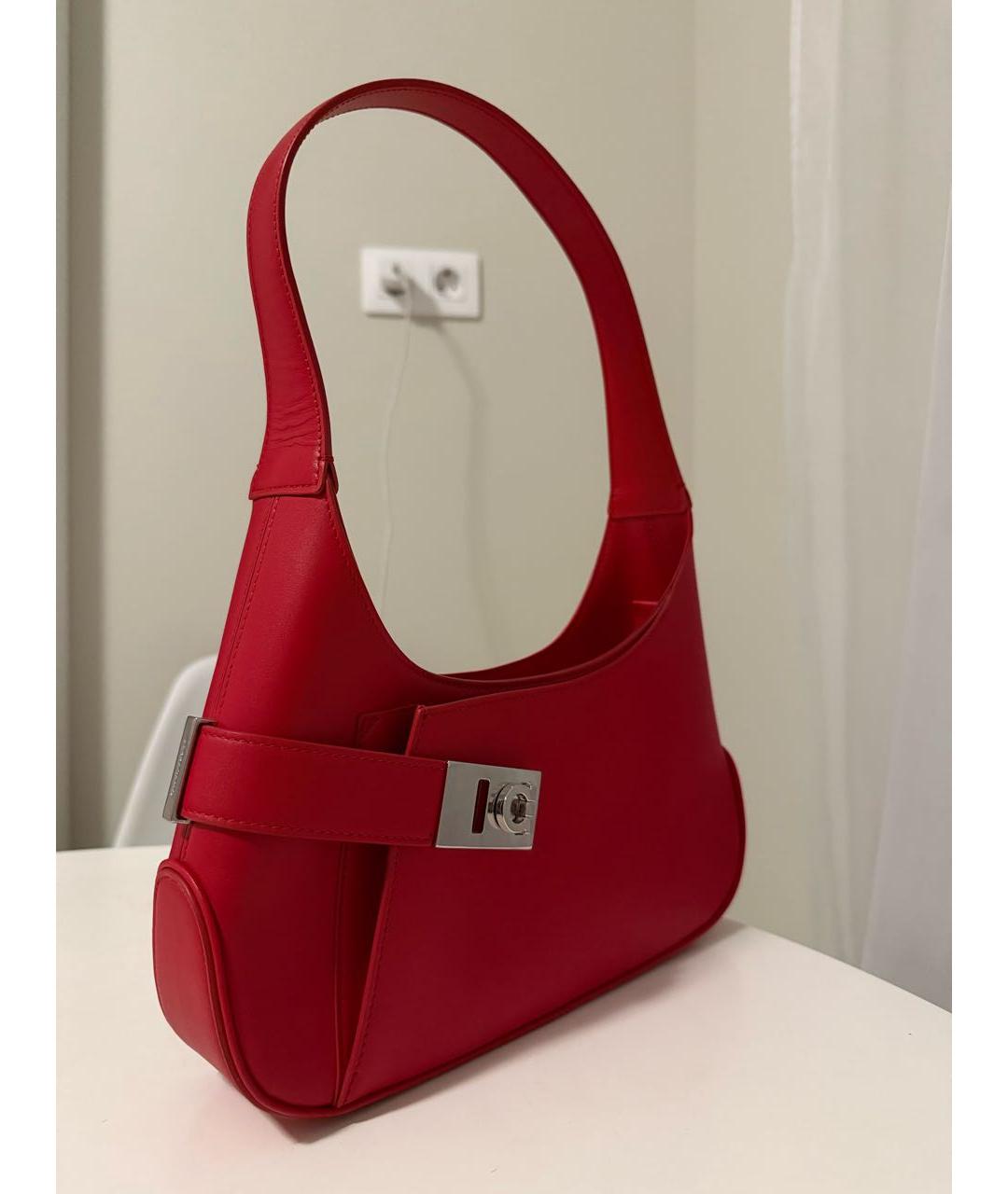 FERRAGAMO Красная кожаная сумка через плечо, фото 2