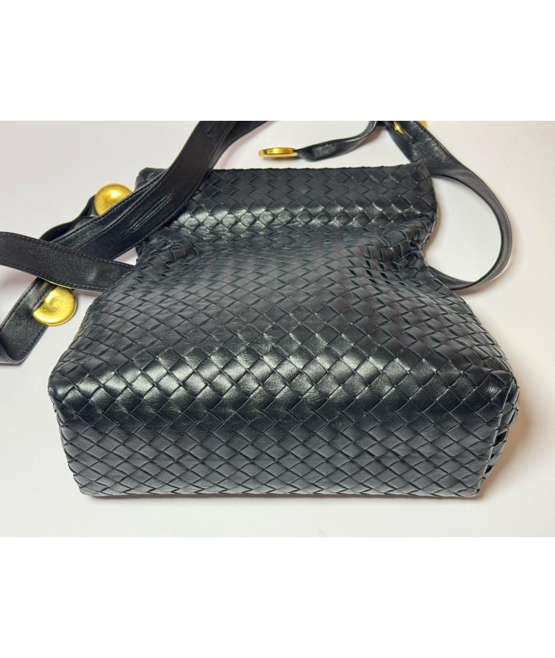BOTTEGA VENETA Черная кожаная сумка через плечо, фото 5