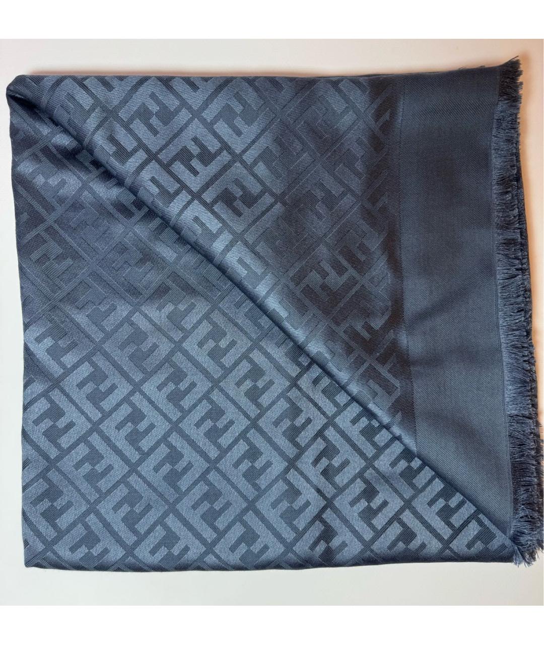 FENDI Серый шерстяной платок, фото 4