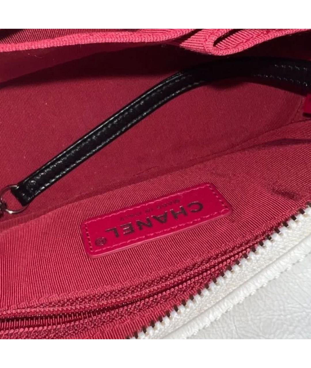 CHANEL Белая кожаная сумка через плечо, фото 3