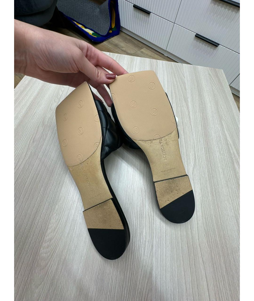 BOTTEGA VENETA Черные кожаные шлепанцы, фото 5