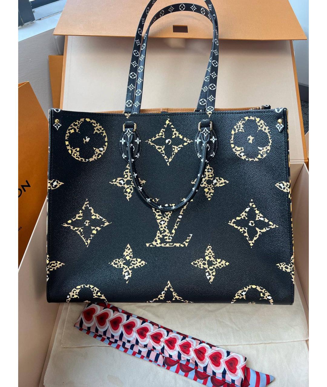 LOUIS VUITTON Черная сумка тоут из искусственной кожи, фото 7