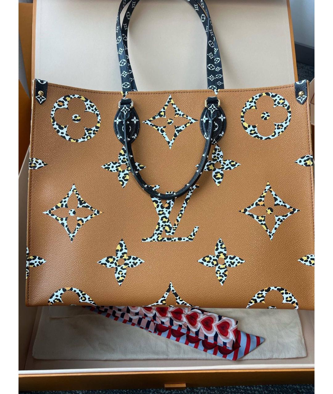 LOUIS VUITTON Черная сумка тоут из искусственной кожи, фото 3