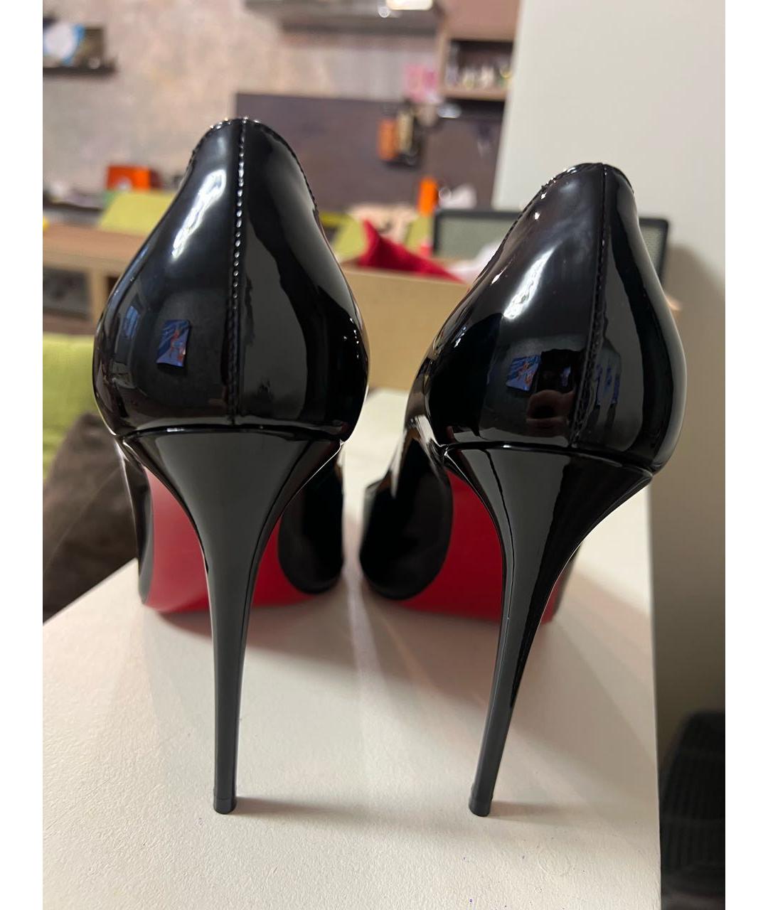 CHRISTIAN LOUBOUTIN Черные туфли из лакированной кожи, фото 4