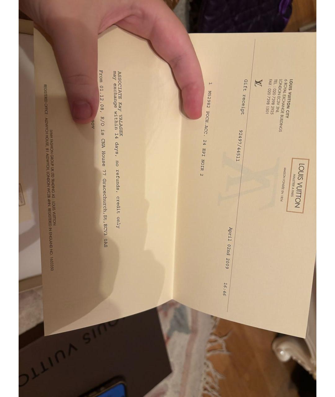 LOUIS VUITTON Черная кожаная сумка с короткими ручками, фото 4