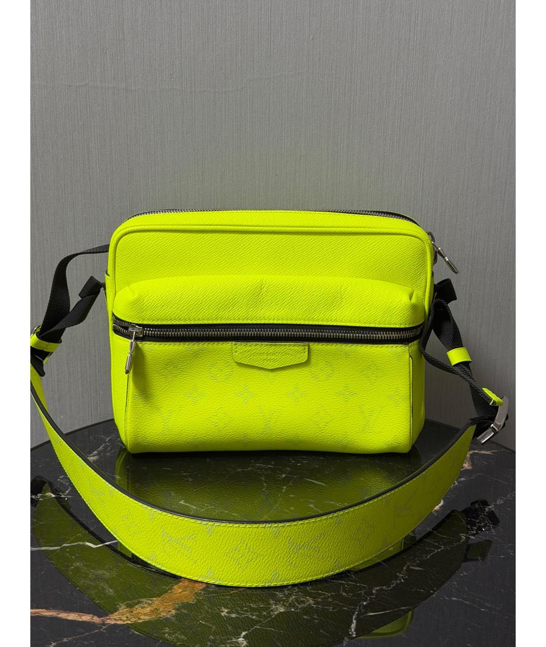 LOUIS VUITTON Желтая сумка на плечо, фото 2