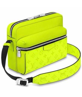 LOUIS VUITTON Сумка на плечо