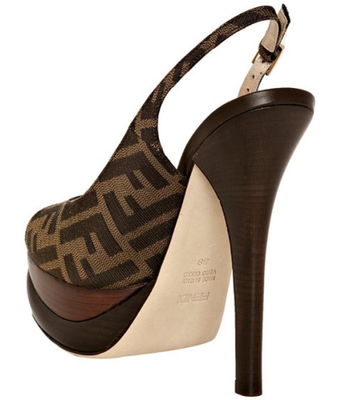 FENDI Коричневые текстильные босоножки, фото 4