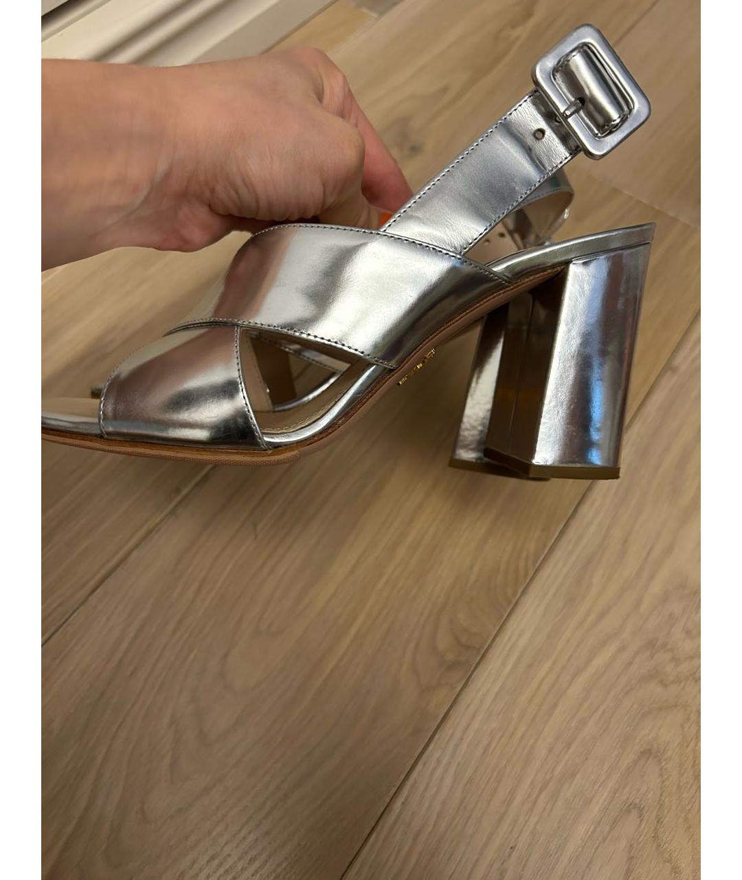 PRADA Серебряные кожаные босоножки, фото 7