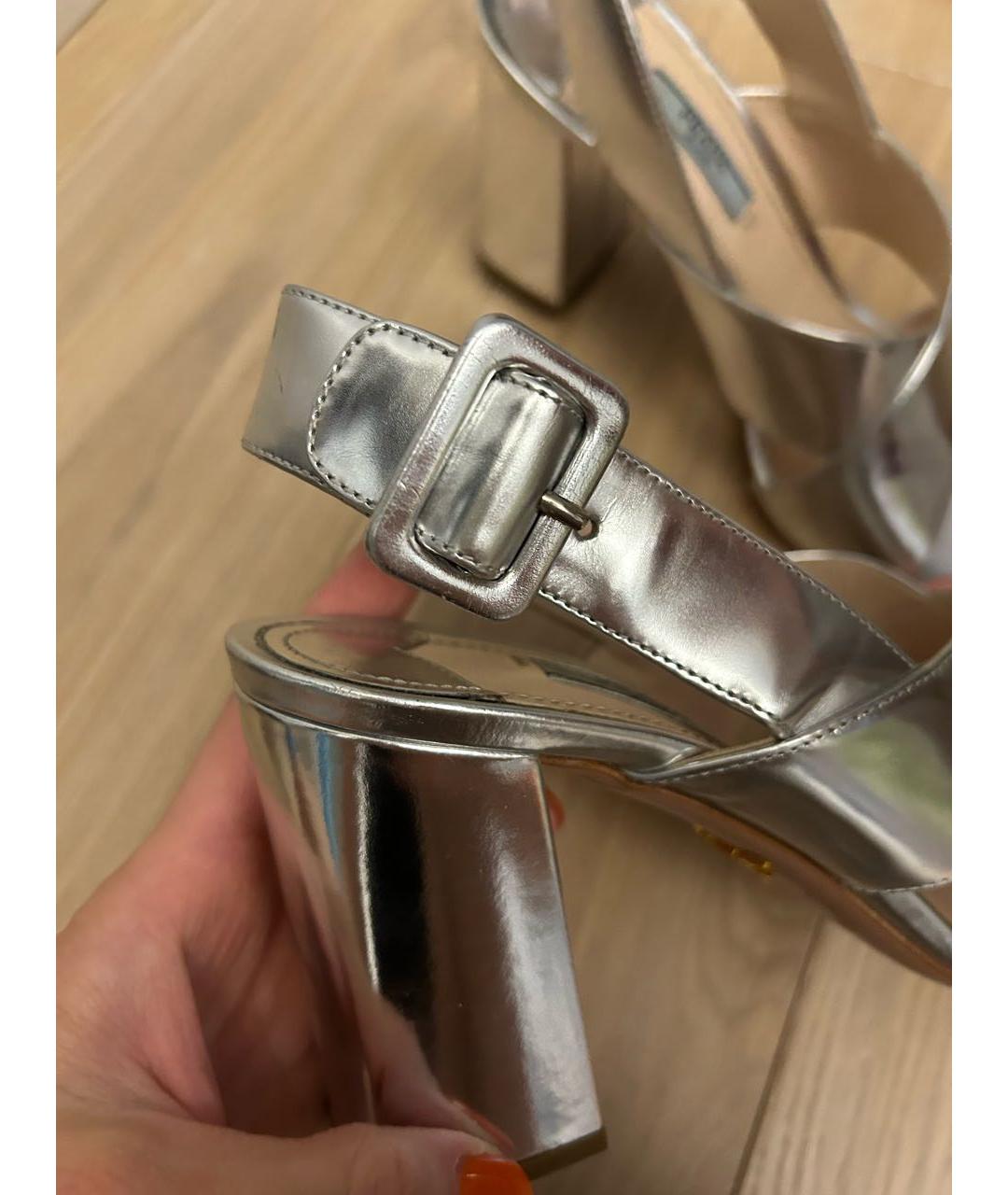 PRADA Серебряные кожаные босоножки, фото 6