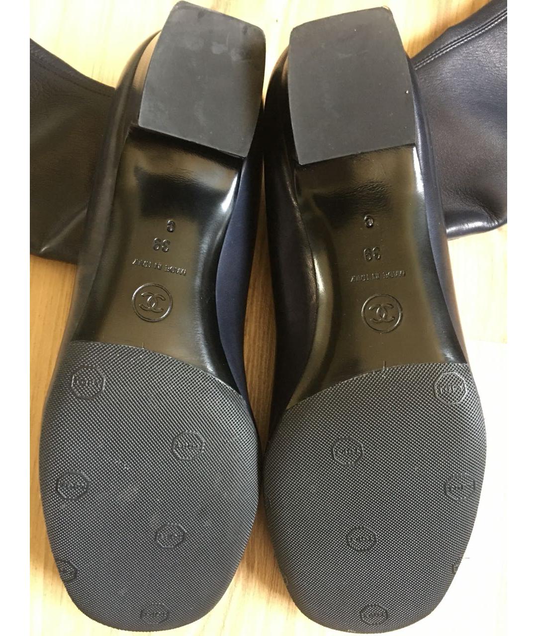 CHANEL Темно-синие кожаные ботфорты, фото 5