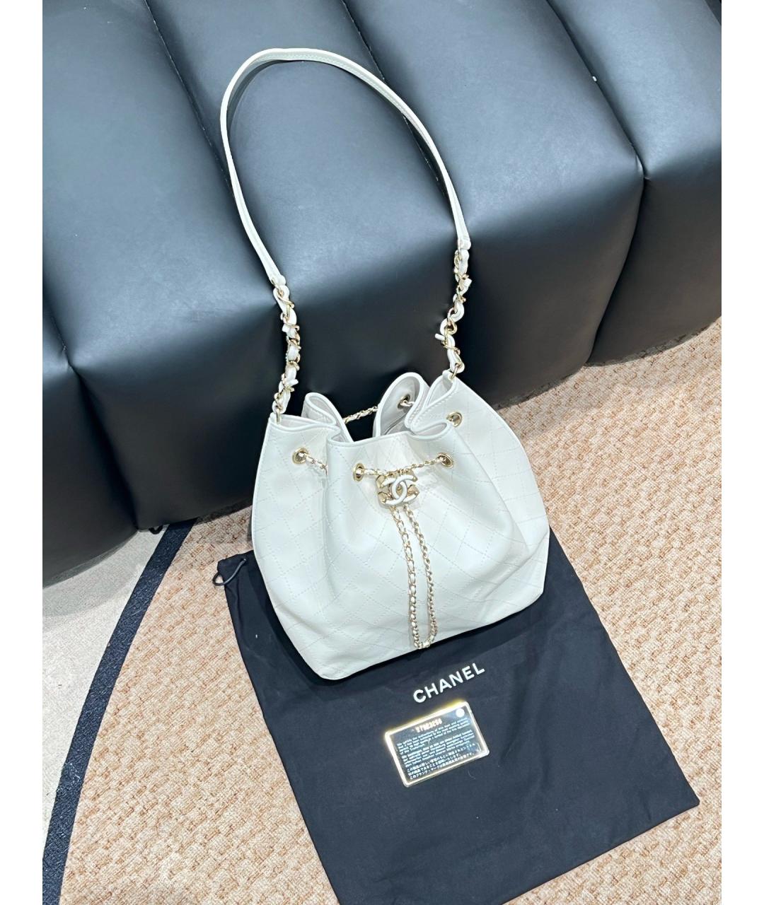 CHANEL Белая кожаная сумка через плечо, фото 8