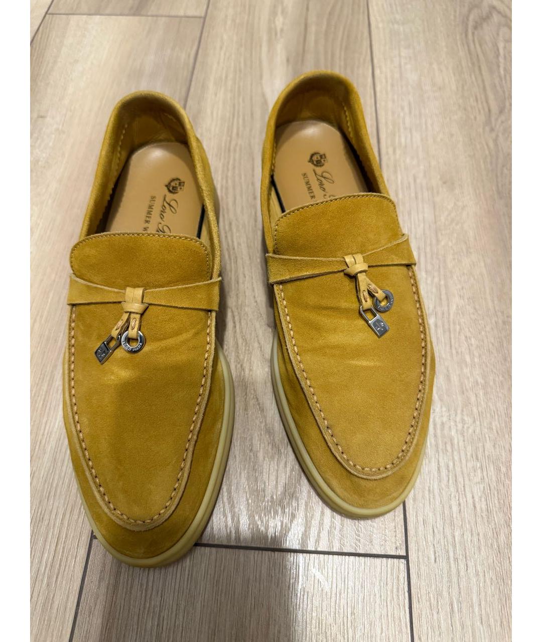 LORO PIANA Горчичные замшевые лоферы, фото 2