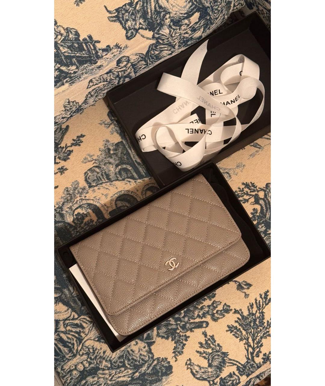 CHANEL Бежевая кожаная сумка через плечо, фото 8