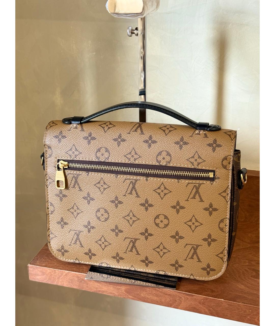 LOUIS VUITTON Коричневая сумка через плечо из искусственной кожи, фото 5