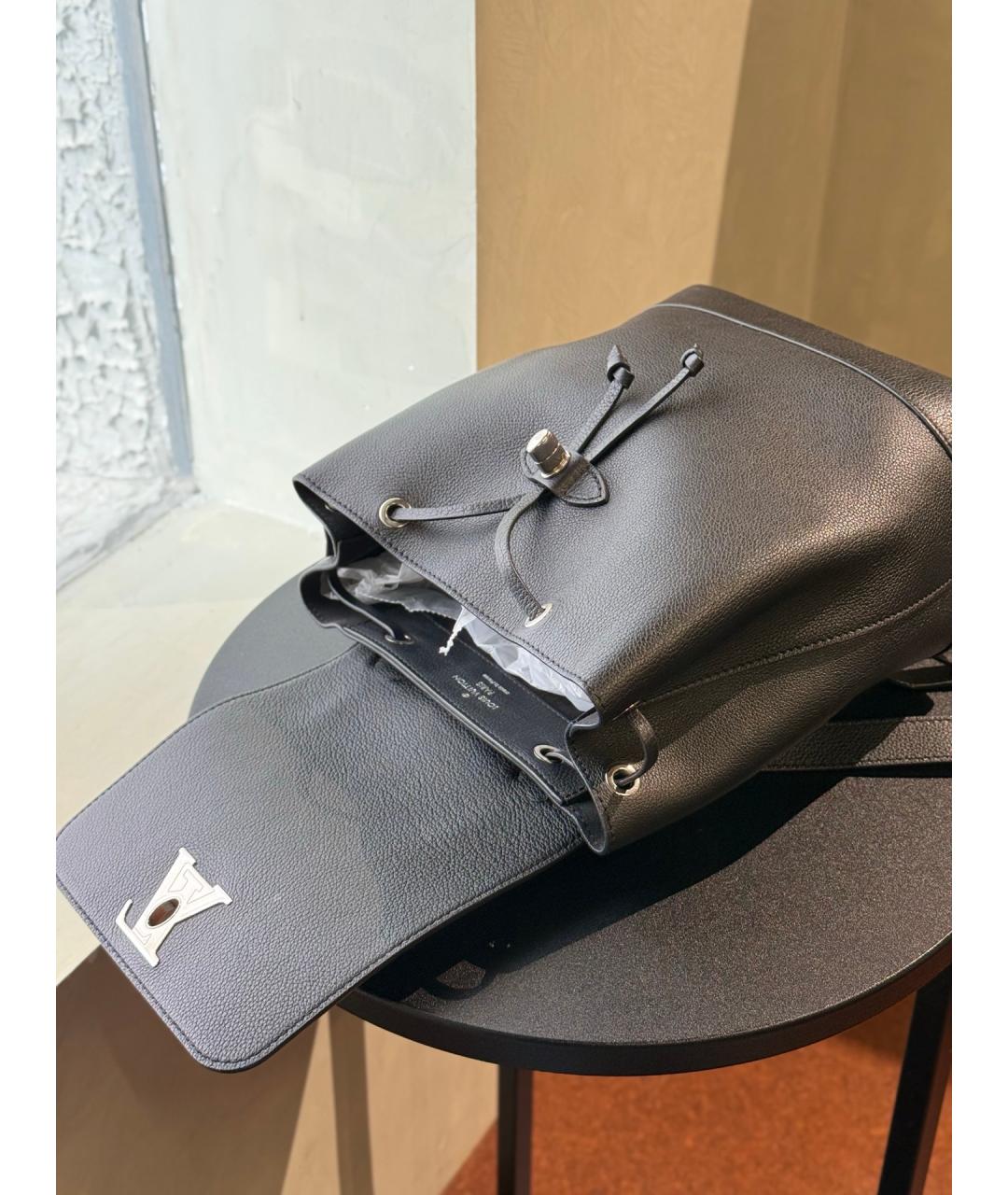 LOUIS VUITTON Черный кожаный рюкзак, фото 6