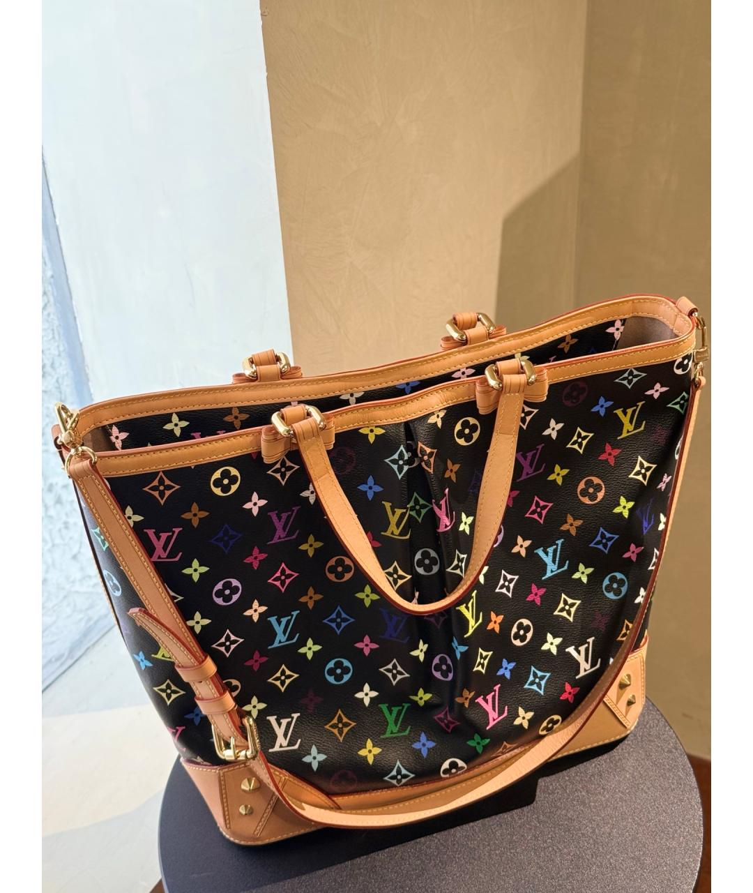 LOUIS VUITTON Черная кожаная сумка через плечо, фото 2