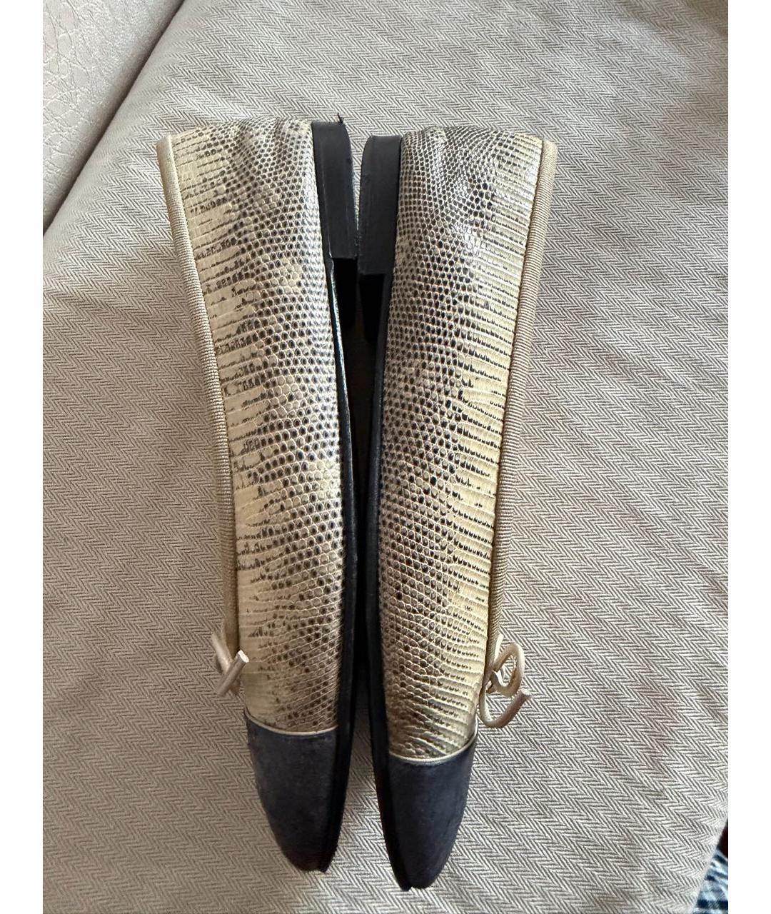 CHANEL Бежевые балетки из экзотической кожи, фото 5