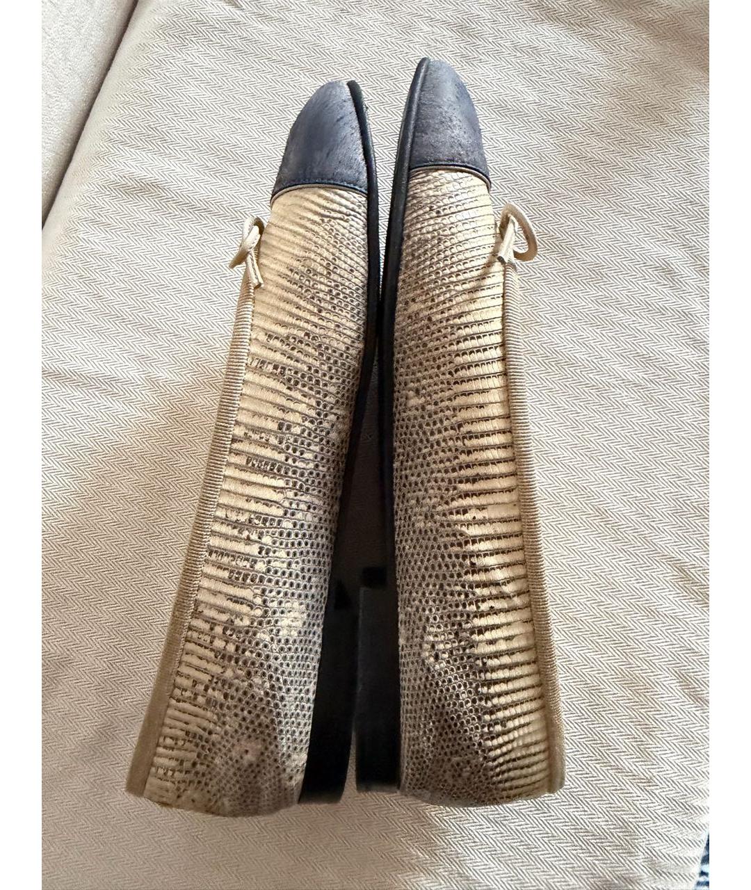 CHANEL Бежевые балетки из экзотической кожи, фото 4