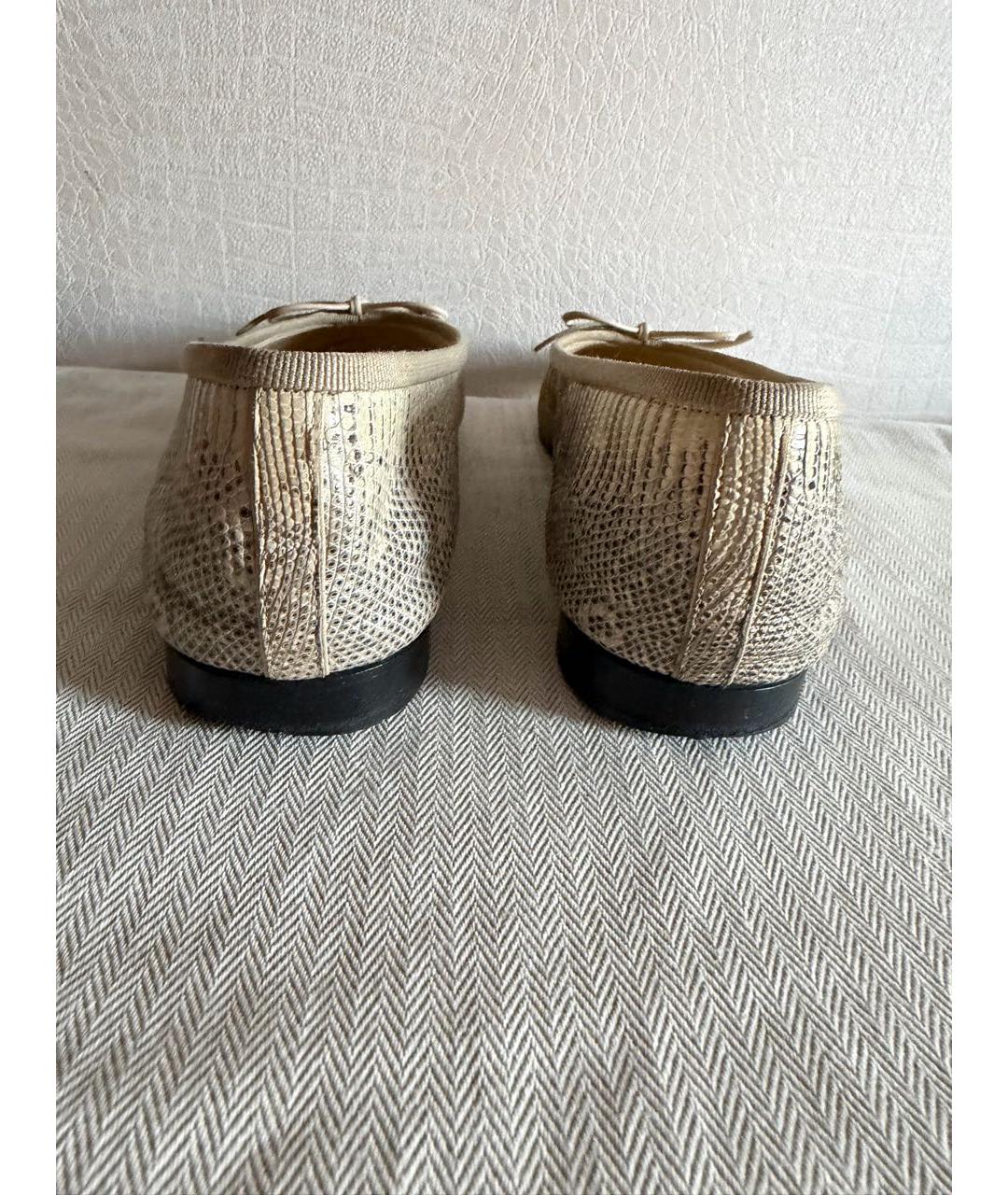 CHANEL Бежевые балетки из экзотической кожи, фото 6