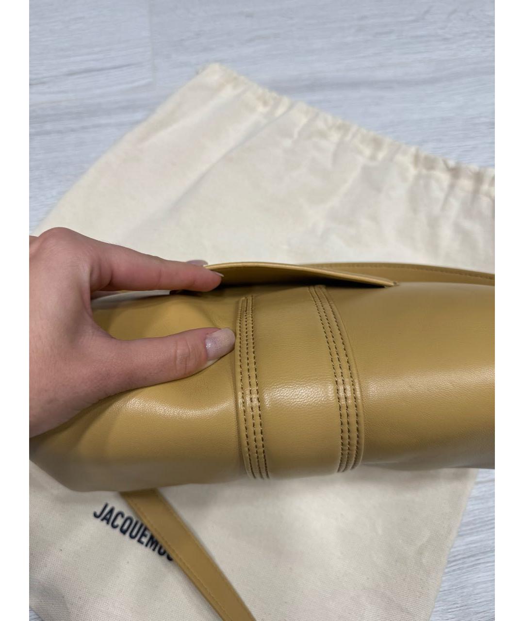 JACQUEMUS Горчичная кожаная сумка с короткими ручками, фото 5