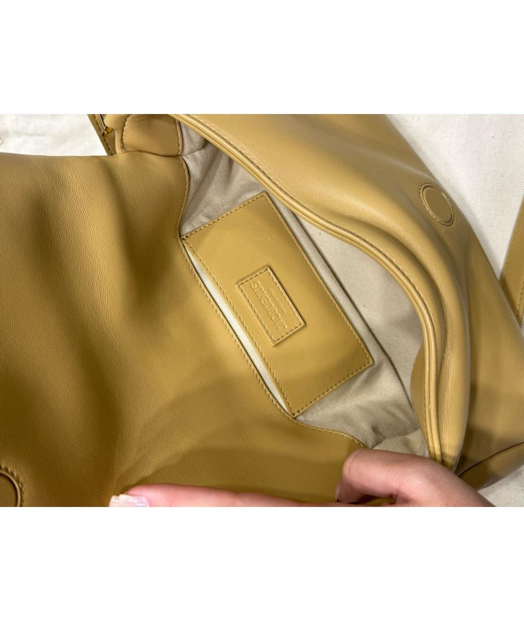 JACQUEMUS Горчичная кожаная сумка с короткими ручками, фото 6