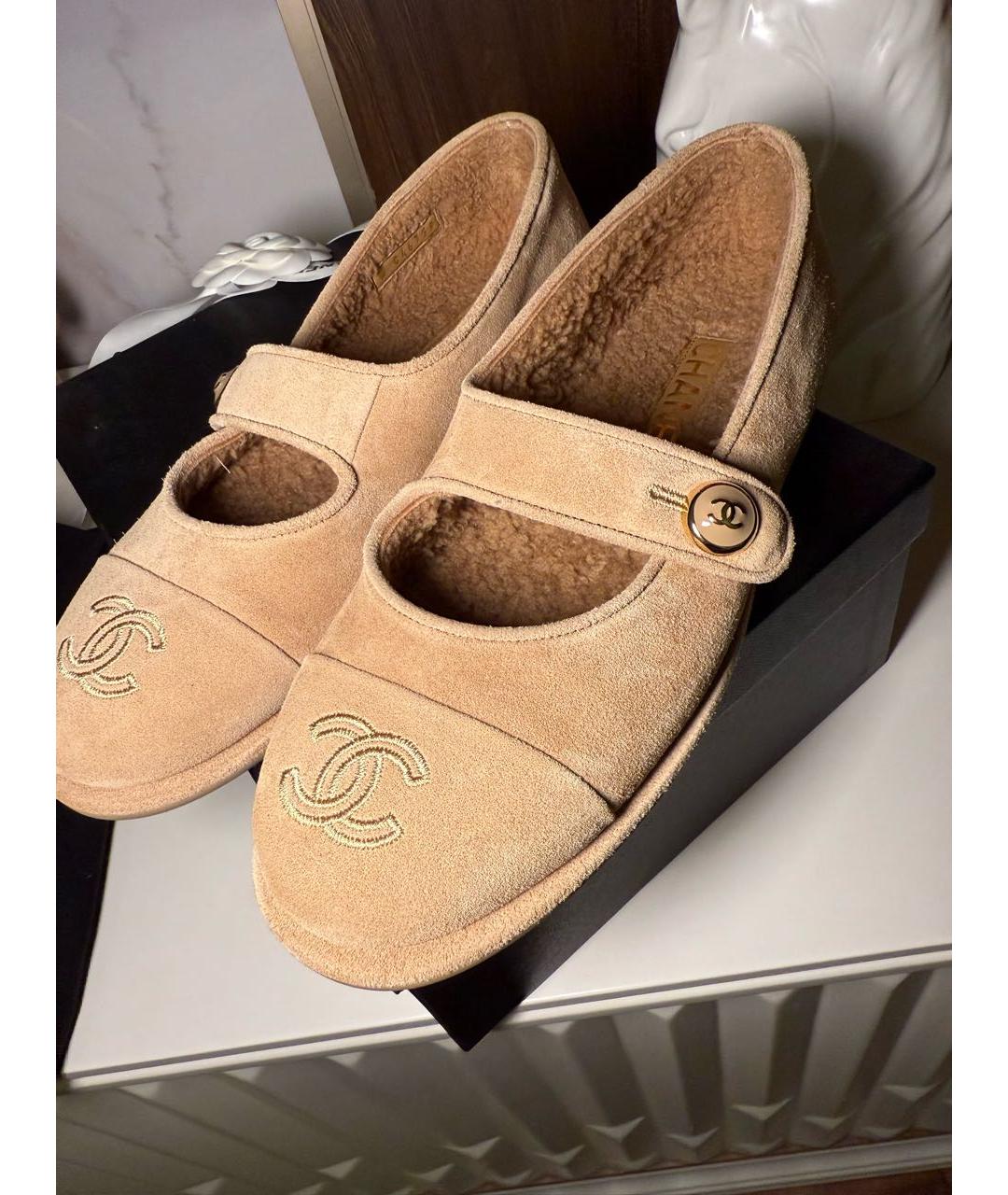 CHANEL Бежевые замшевые балетки, фото 5