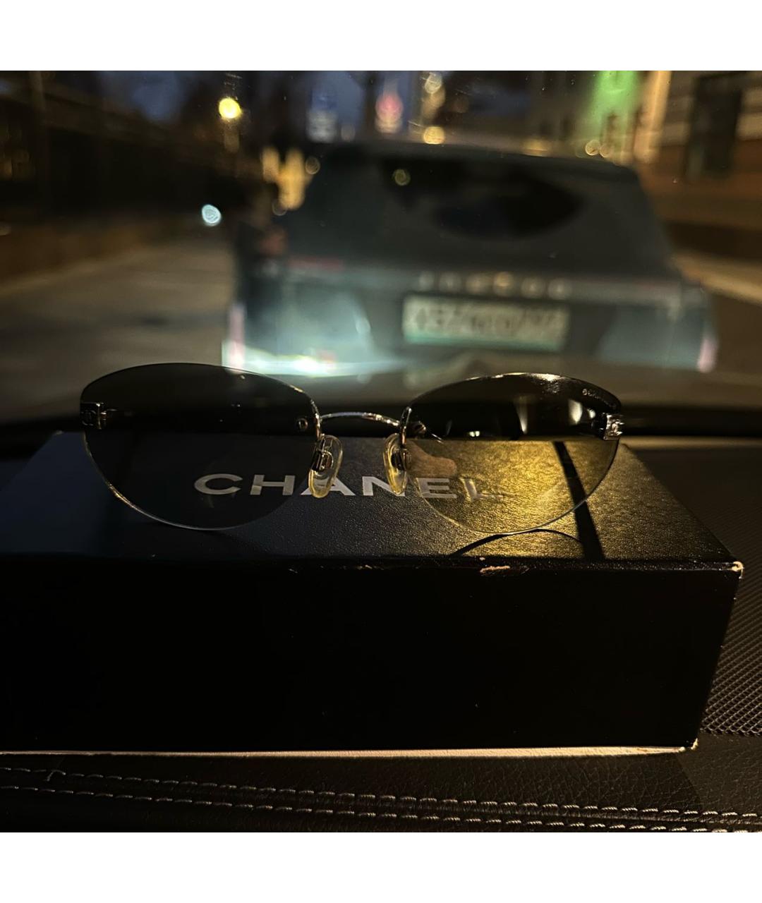 CHANEL Антрацитовые металлические солнцезащитные очки, фото 2