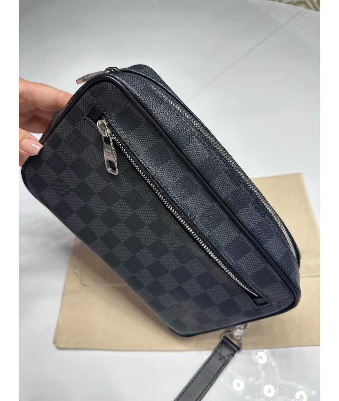 LOUIS VUITTON Серая барсетка, фото 2