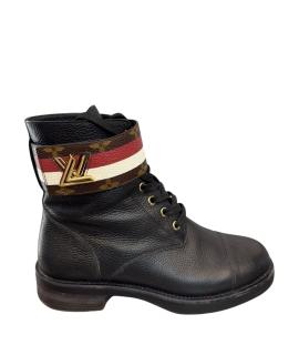 LOUIS VUITTON Ботинки