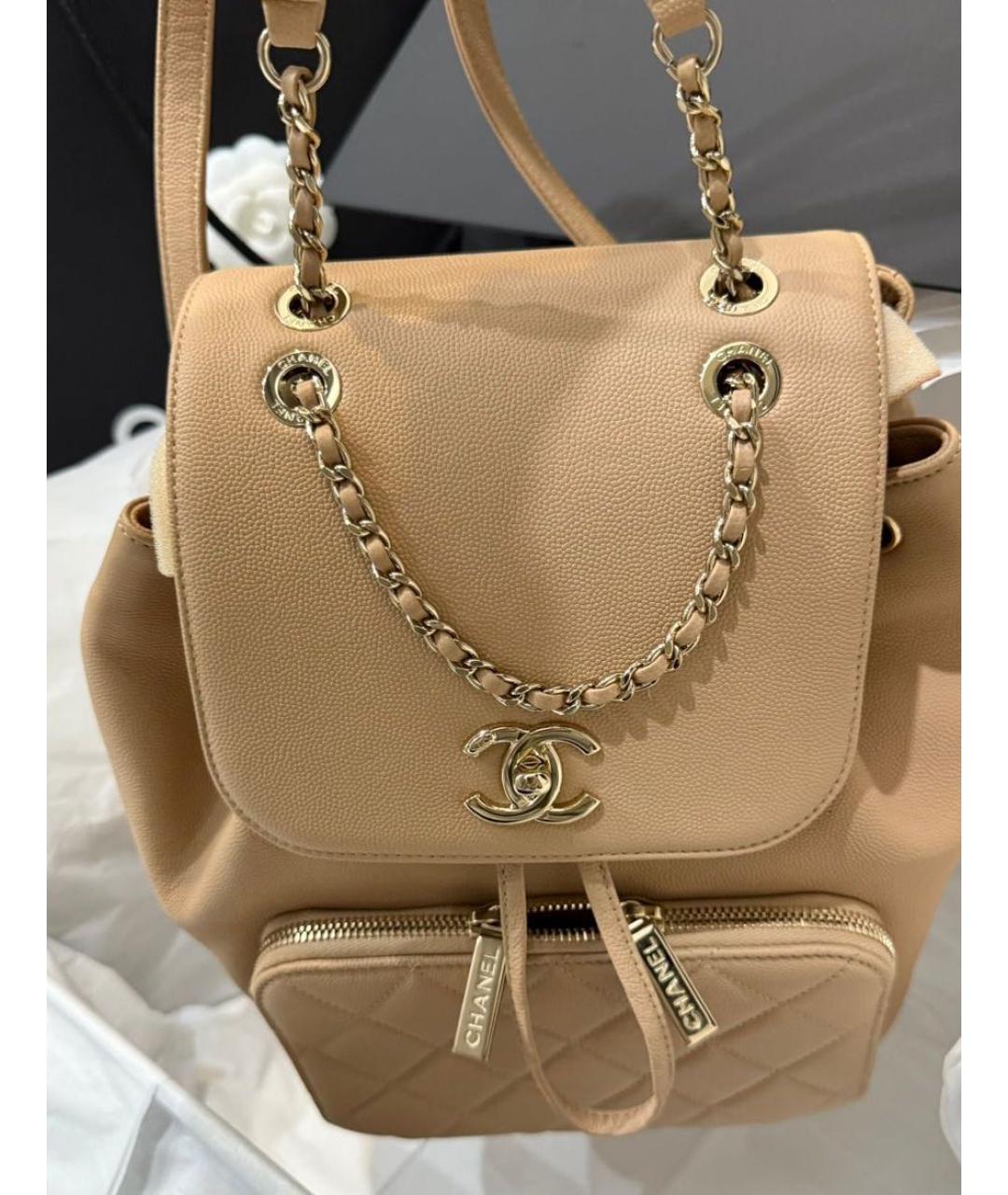 CHANEL Бежевый кожаный рюкзак, фото 5