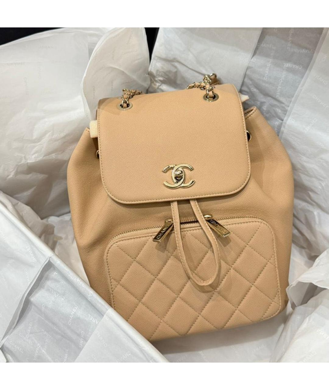 CHANEL Бежевый кожаный рюкзак, фото 2