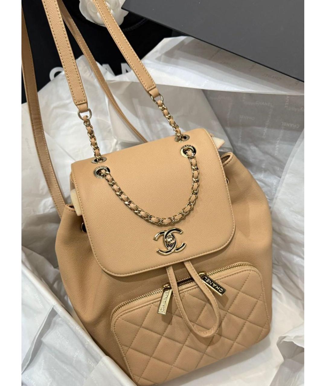 CHANEL Бежевый кожаный рюкзак, фото 6