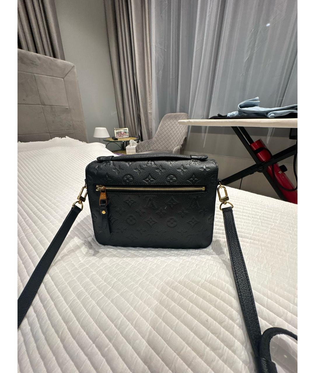 LOUIS VUITTON Черная кожаная сумка через плечо, фото 3