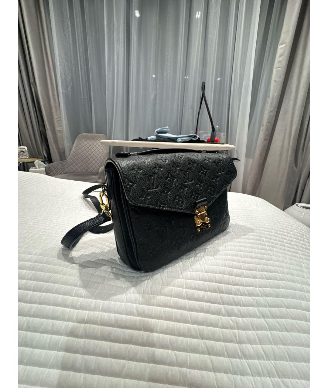 LOUIS VUITTON Черная кожаная сумка через плечо, фото 2