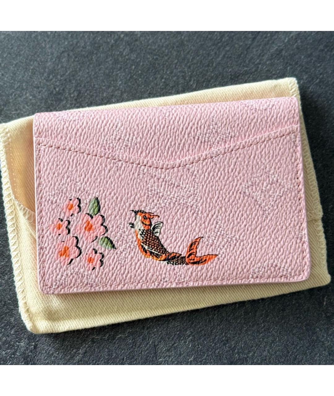 LOUIS VUITTON Розовый кожаный кардхолдер, фото 4